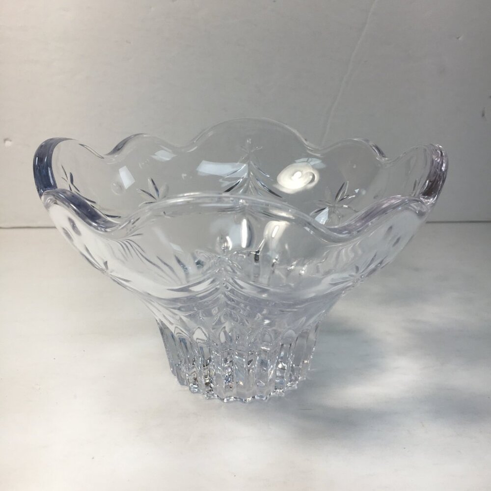 Mikasa Christmas Night Footed Bowl Trees Stars Etching 4" High 6" Diameter